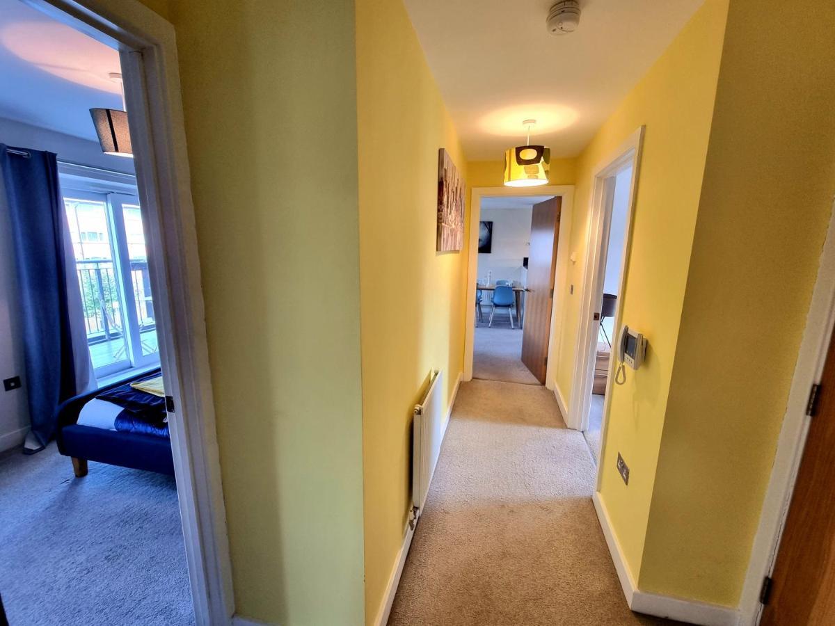 Luxury 2-Bedroom Service Apartment With Balcony Manchester Exterior foto